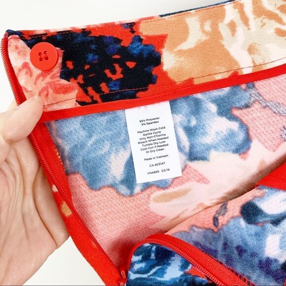 Talbots Bright Floral Chatham Side-Zip Ankle Pants Petite 10 EUC - Picture 13 of 13